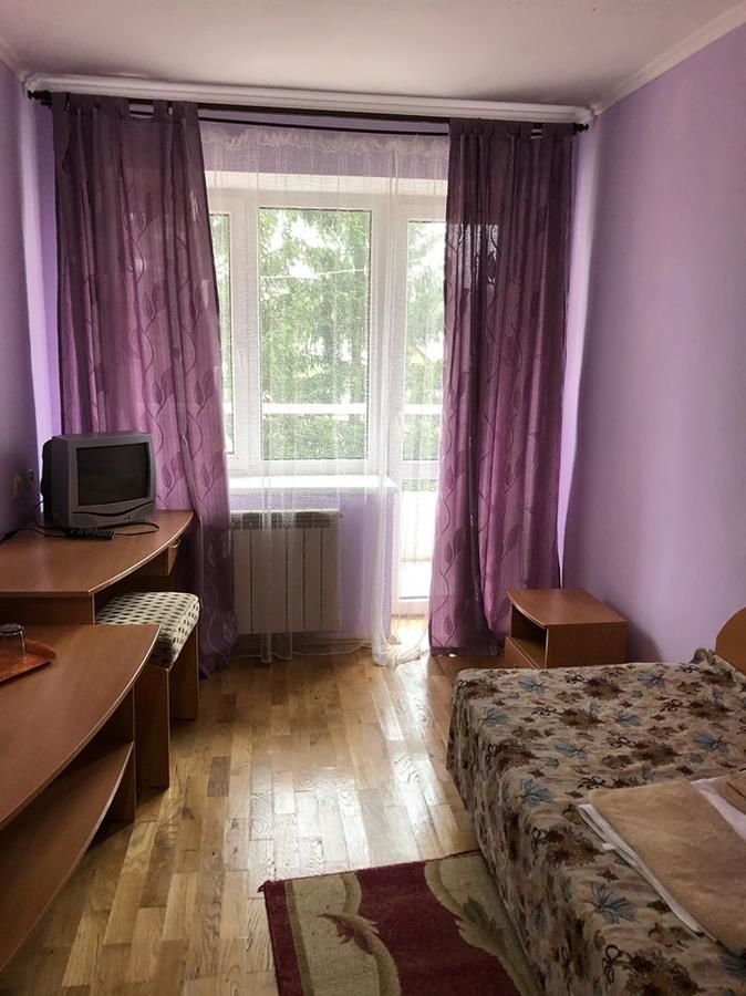 Отель Київ плюс Lysovichi